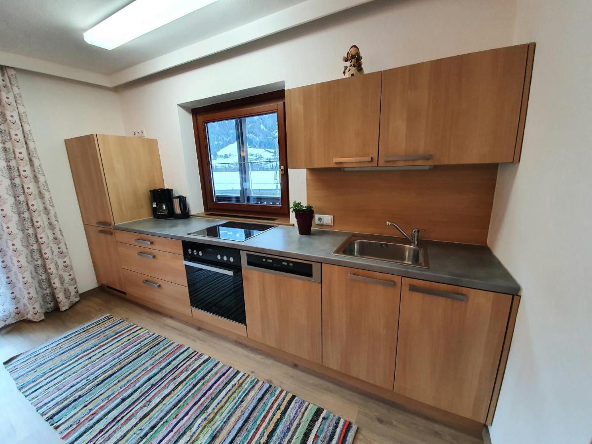 Ferienwohnung Kroell 齐勒河谷采尔 外观 照片