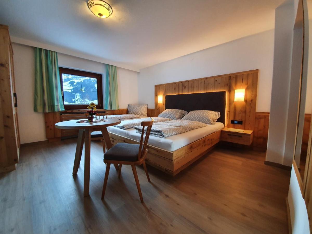 Ferienwohnung Kroell 齐勒河谷采尔 外观 照片