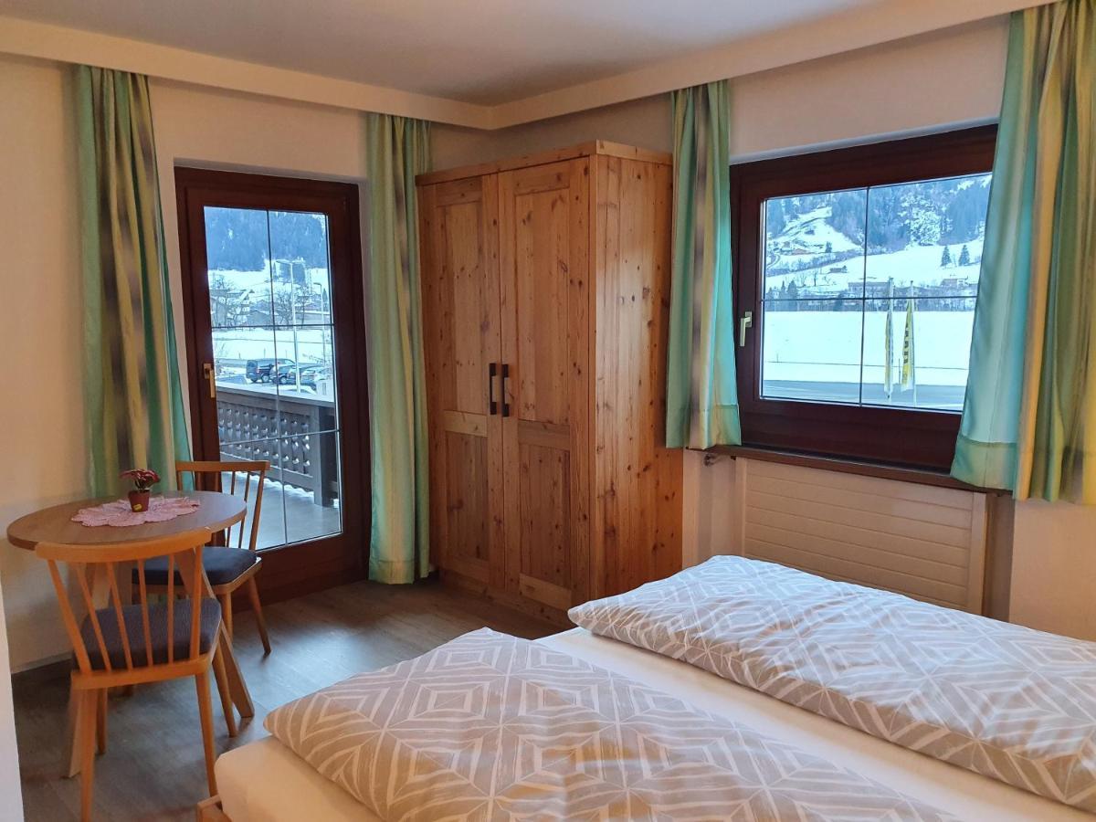 Ferienwohnung Kroell 齐勒河谷采尔 外观 照片