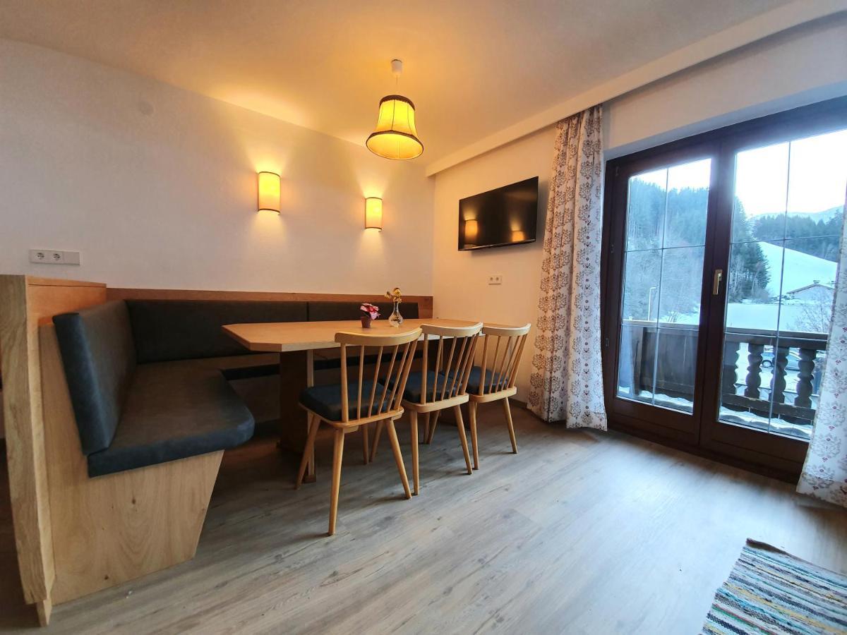 Ferienwohnung Kroell 齐勒河谷采尔 外观 照片